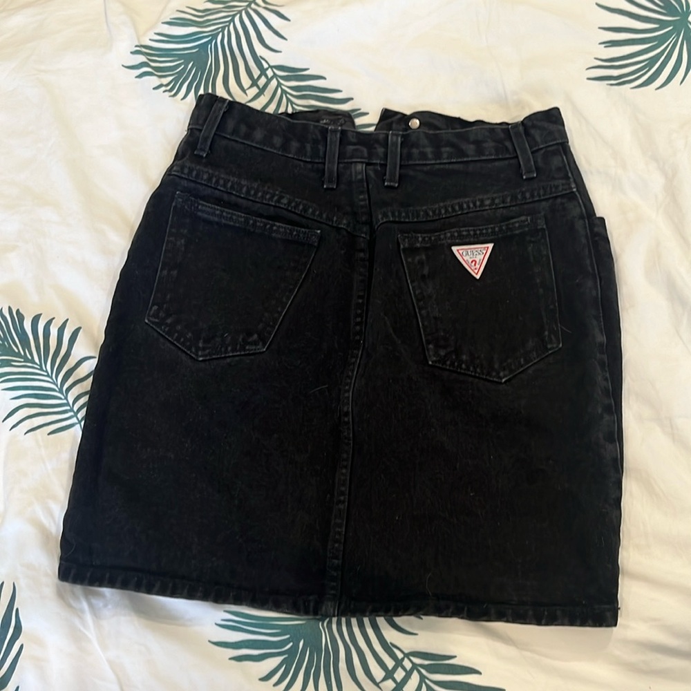GUESS SKIRT